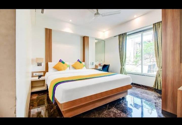 Hotel Royal Oak Navi Mumbai-STZ 1002 Bagian luar foto